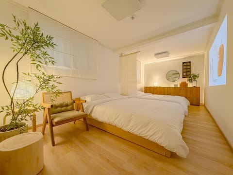 TV and multimedia, Bedroom