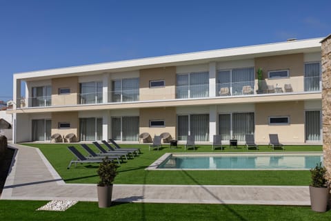 Patio, Garden, Balcony/Terrace, Swimming pool, sunbed