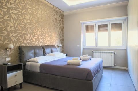 Bed, Decorative detail, Bedroom, locker, wardrobe