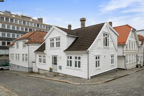 Property building, Neighbourhood, Street view