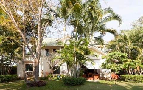 Property building, Garden view, Street view