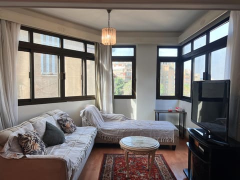 Communal lounge/ TV room, TV and multimedia, Living room, Lounge or bar, Seating area, Bedroom
