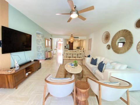 TV and multimedia, Living room, Dining area