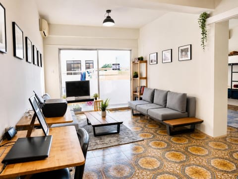 Living room, Lobby or reception