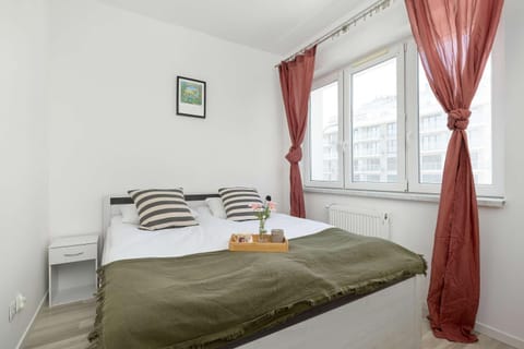 Bed, Photo of the whole room, Bedroom, pet friendly
