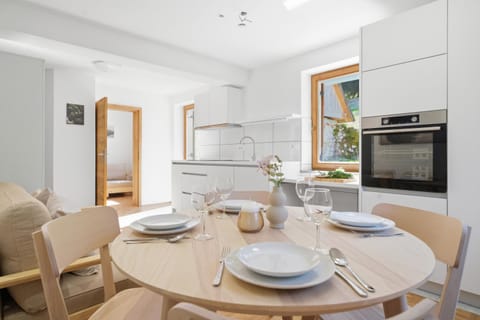 Kitchen or kitchenette, Living room, Dining area, oven, stove