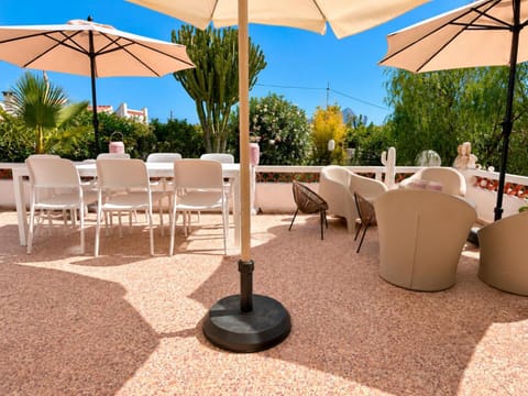 Property building, Patio, Spring, Day, Seating area