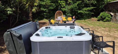 Hot Tub, Hot Tub, Spa and wellness centre/facilities, Open Air Bath