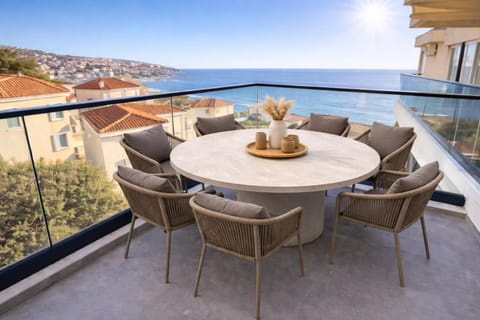 Balcony/Terrace, Balcony/Terrace
