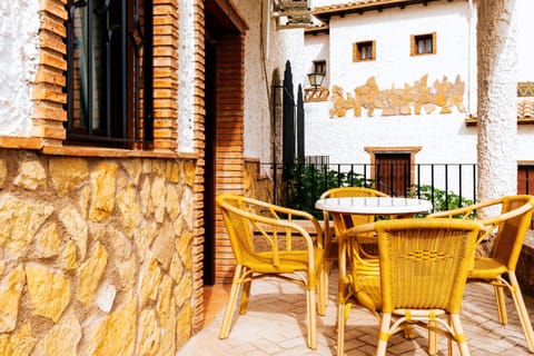 Balcony/Terrace, Mountain view