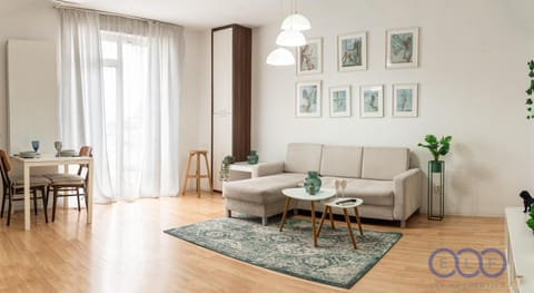 Living room, Seating area, Dining area, air conditioner
