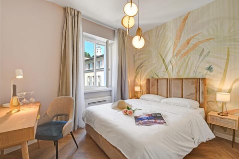 Bed, Bedroom