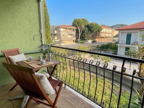 Balcony/Terrace, Balcony/Terrace