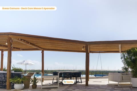 Off site, Seating area, Area and facilities