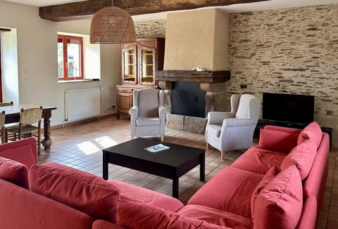 Communal lounge/ TV room, Living room
