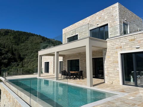 Property building, Patio, Day, Natural landscape, Mountain view, Pool view, Swimming pool, Swimming pool