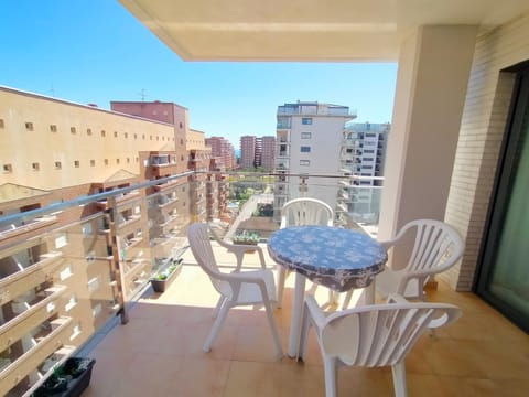 Balcony/Terrace, Street view