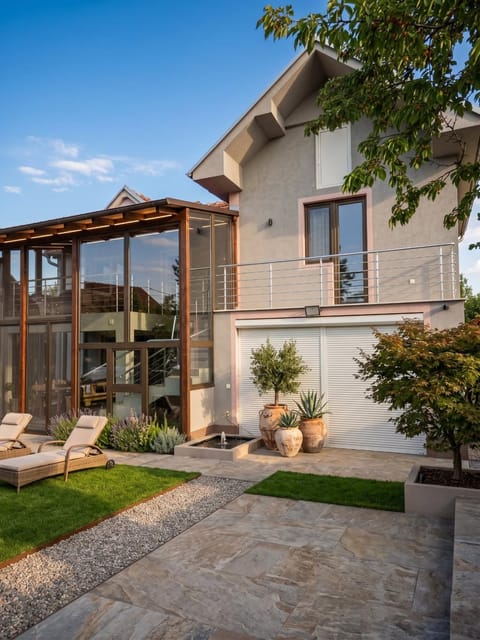 Property building, Garden view