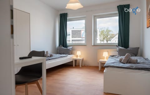 Bed, Photo of the whole room, heating