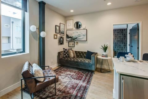 Kitchen or kitchenette, Living room, Seating area