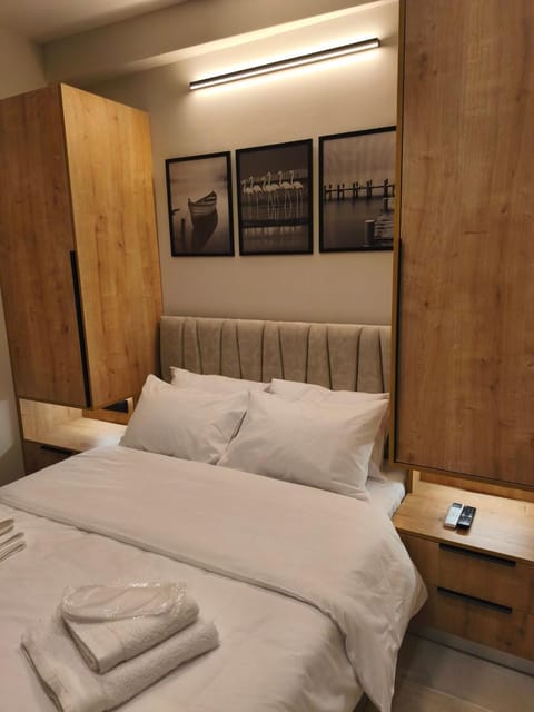 Bed, Bedroom, wardrobe