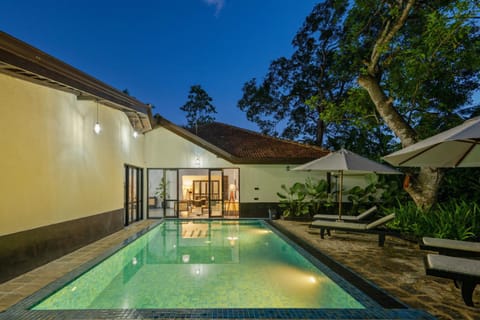 Night, Swimming pool, Swimming pool