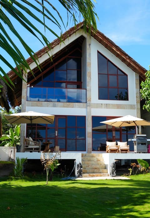 Property building, Garden, Balcony/Terrace, Garden view