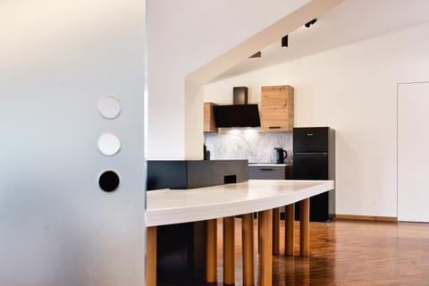 Facade/entrance, Kitchen or kitchenette, Living room