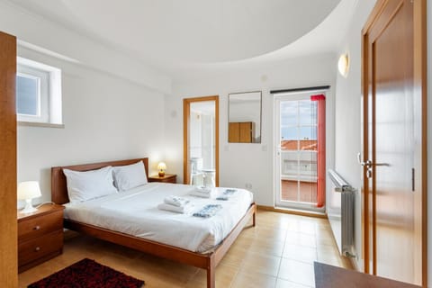 Bed, Photo of the whole room, Bedroom, towels, wardrobe