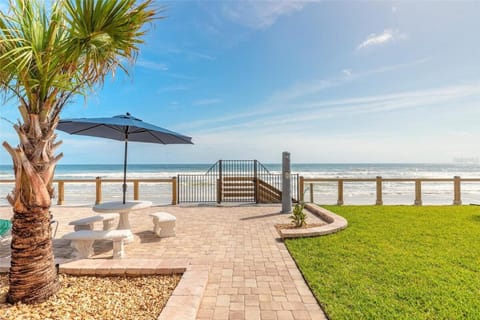 Patio, Beach, Sea view, sunbed