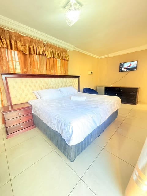 TV and multimedia, Bedroom, room service, VIP