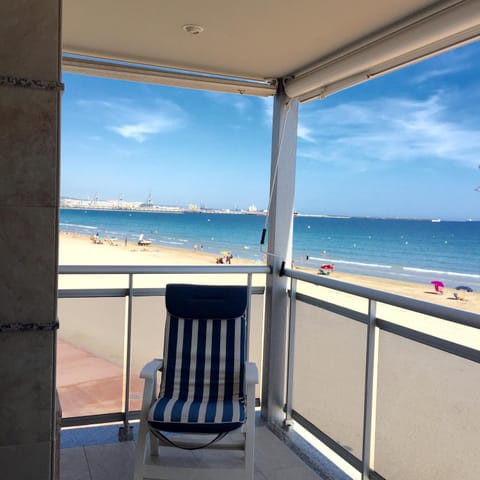 Day, Natural landscape, View (from property/room), Balcony/Terrace, Beach, Sea view, sunbed