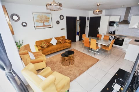 Living room, Diving