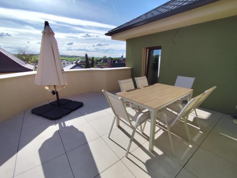 Balcony/Terrace, Balcony/Terrace