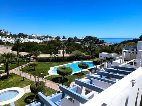 Pool view, Sea view, Swimming pool