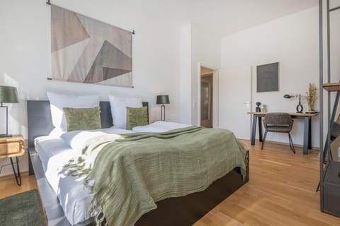 Bed, Photo of the whole room, Business facilities, Bedroom