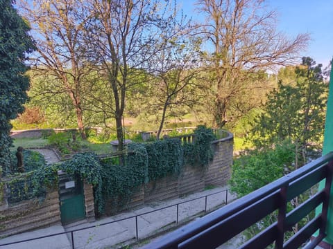 Balcony/Terrace, River view, River view