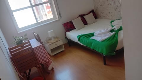 Bed, Photo of the whole room, Decorative detail, Dining area, Bedroom, towels
