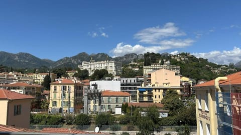 Day, Natural landscape, City view, Mountain view