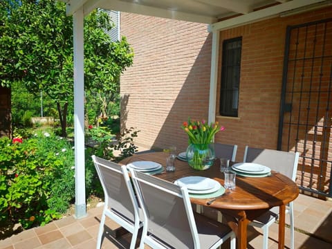 Patio, Garden