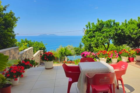 Balcony/Terrace, Garden view, Sea view