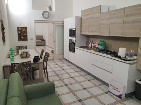 Kitchen or kitchenette, Living room, Dining area, oven, stove