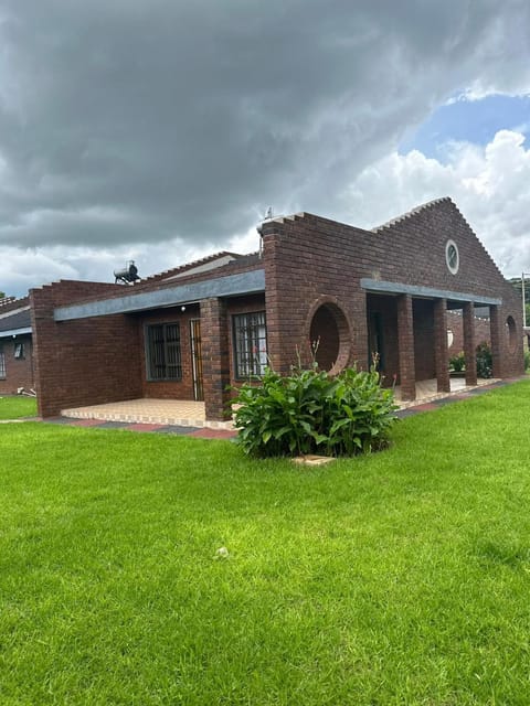 Property building, Garden, Garden view