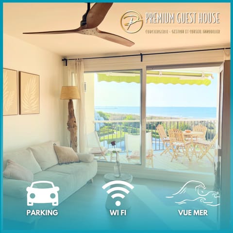 Living room, Sea view