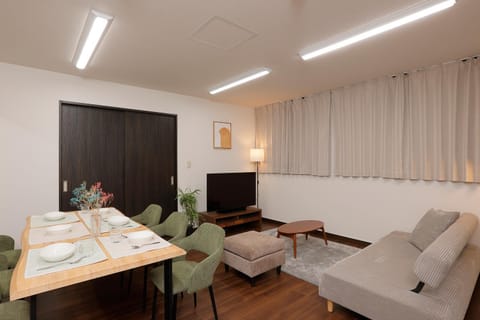 Living room, Diving