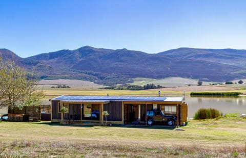 Property building, Day, Natural landscape, Mountain view