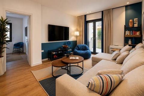 Communal lounge/ TV room, TV and multimedia, Seating area, Evening entertainment