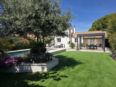 Patio, Garden, Garden, Garden view, Swimming pool