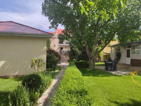 Property building, Day, Natural landscape, Summer, Garden, Garden view