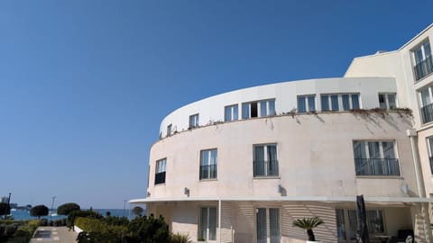 Property building, Day